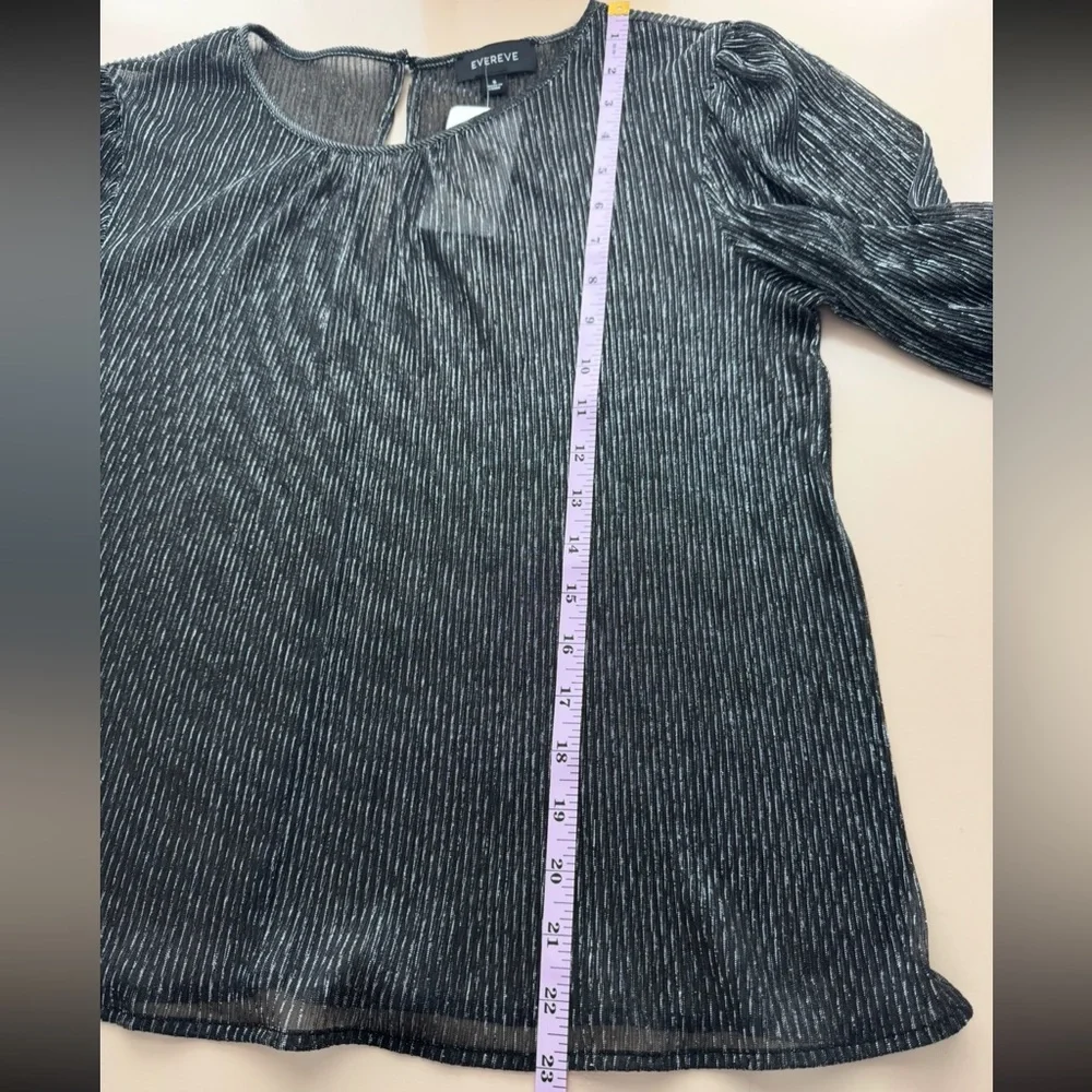 NWT Evereve Cam Sheer Shine Top in Dark Silver Shimmer Bell Sleeve Size Small